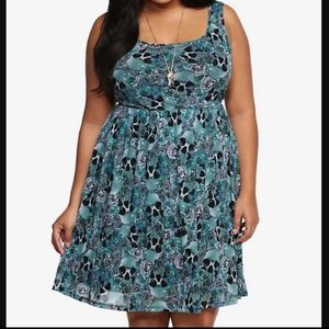 Torrid skull dress size 3